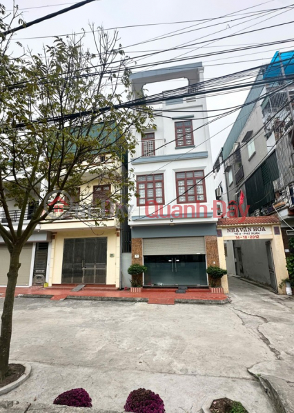 Nhà lô góc 4 tầng - Ở ngay - Nội thất mới, hiện đại, 3 phòng ngủ - Đường 3 ô tô tránh Niêm yết bán