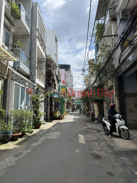 đ 8.5 Billion, **Extremely rare, Cach Mang Thang 8 Social Housing, Ward 5, Tan Binh; 4x15m - 3 floors