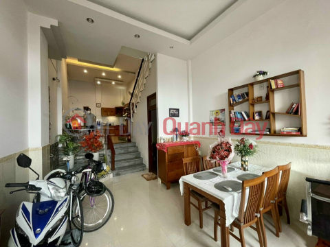 Urgent sale of 3-storey house in Auto Alley on Bac Son Street, Only 50m from the Beach, Price 5 billion3 _0