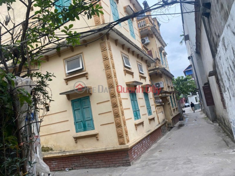3-storey house for sale, 2 frontages, group 3, Quang Minh town, Me Linh. New house. Just bring your belongings and move in. Sales Listings