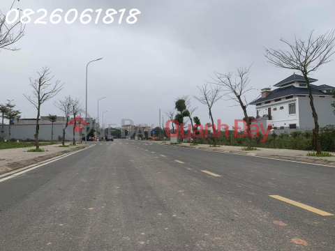Selling service land in Hung Vuong urban area, 24m street, area 95m2, ready to transfer red book. _0