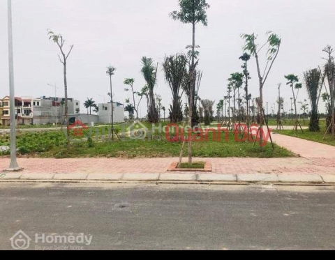 Land for sale, lane 2, Au Co street, center of Thuan Thanh town, contact 0943055299 _0
