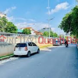 House for sale on Au Co Wieu street overlooking the Red River, area 968m2, investment price _0