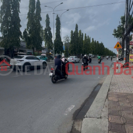 Land for sale to build a boarding house. Recessed frontage, 6m wide alley in front of the house. 390A2 Nguyen Van Cu Street, Can Tho City. _0