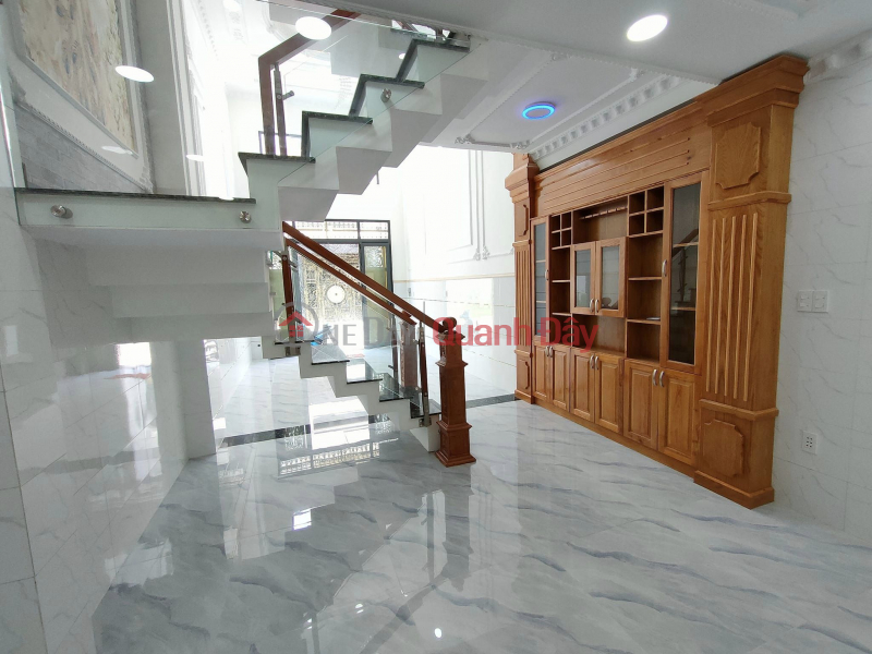 House for sale 3 Billion Nguyen Kiem Ward 3- Fully functional - Family of 5 people Sales Listings