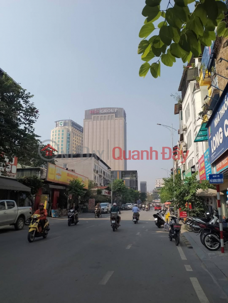 CĂN HỘ CAO CẤP - HOÀN KIẾM HÓT HÍT - HAI THOÁNG TRƯỚC SAU - MẶT PHỐ THỨ CẤP - DÒNG TIỀN ỔN ĐỊNH - SỔ ĐỎ HOA Niêm yết bán