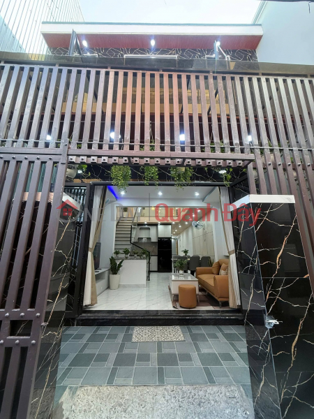 đ 5.56 Billion ► House in a wide alley, straight and directly accessible from Tran Cao Van street, 92m2, 5.4m frontage, 2 floors, 4 bedrooms, ready to move in.