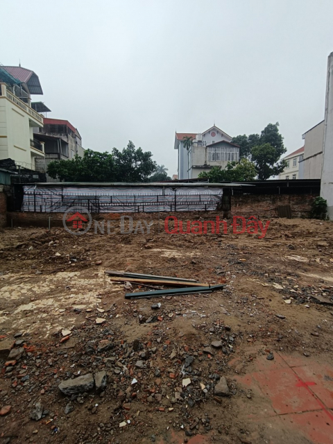 Residential land for sale 70m2 Ngoc Thuy, Long Bien. Frontage 5m, red book owner. Price 9.5 billion. Contact: 0937632289 _0