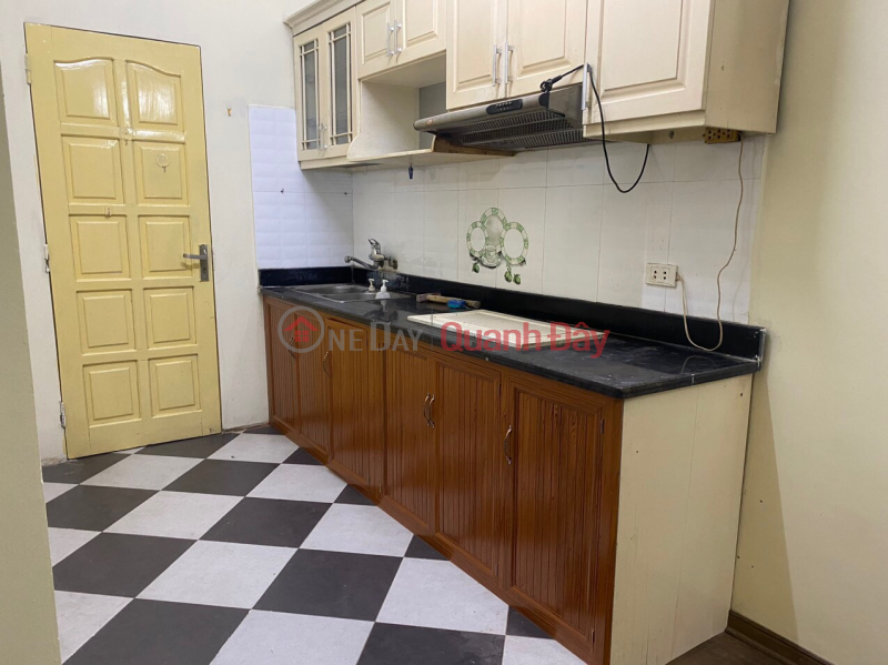 Apartment for rent, 3rd floor, collective house, alley 36 Luong Dinh Cua, Dong Da, 6 million Rental Listings