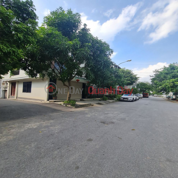 46m2 land in Kim Son, Gia Lam. 2.5m wide road, small cars can access the property. Price: 2 billion VND (negotiable). Contact: 0392248515 Vietnam | Sales, đ 2.8 Billion