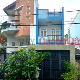 Private house, quiet location in District 7, area 92m2, 1 ground floor, 1 floor, 2 bedrooms _0