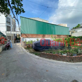 Only 1 lot! Less than 5 billion, car access to land in the center of Thach Ban, build 4-5 floors, garage, good investment, contact 0936123469 _0