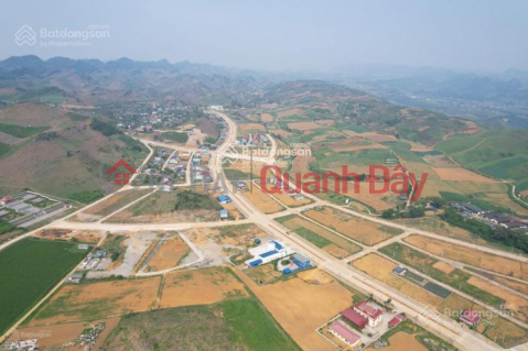 ONLY 4 BILLION TO OWN A TOWNHOUSE, VILLA IN THE CENTER OF MOC CHAU 12 ETHNIC TOURIST MARKET - EXTREMELY GOOD PRICE FOR INVESTORS _0