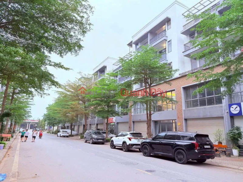 Property Search Vietnam | OneDay | Residential, Sales Listings, 5-story house, 100m², right at the main entrance of TMS Grand Phuc Yen urban area – facing a 24m wide road.