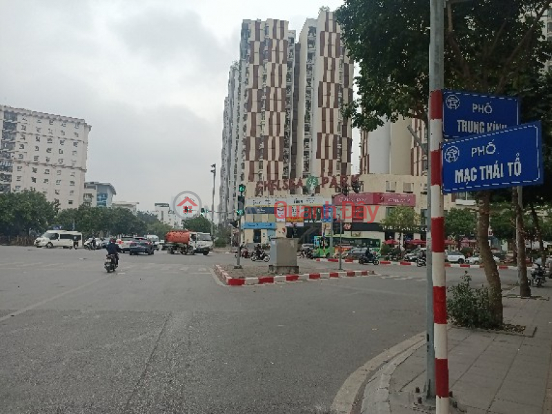 Property Search Vietnam | OneDay | Residential Sales Listings, Fully Furnished House Right In Trung Kinh Street. 53m2 . 5 Floors Full Furniture.Oto Door-to-door