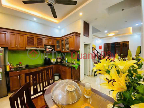 Chinh Chủ Cân Bán 30m² 5 tầng, 3PN, 3WC, Ngõ 362 Nam Dư, Lĩnh Nam, 5.8 tỷ, sổ đỏ sẵn sàng giao dich ngay _0