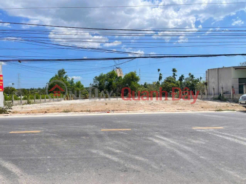 Land for sale on Hung Vuong street, 1594m2, price 14.9 billion VND. _0