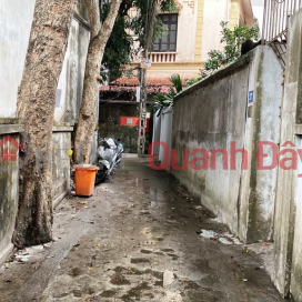 Bán đất Gia Thượng, Ngọc Thuỵ 50m, oto, đầu tư giữ tiền đỉnh, chỉ 8t2 còn tl. _0