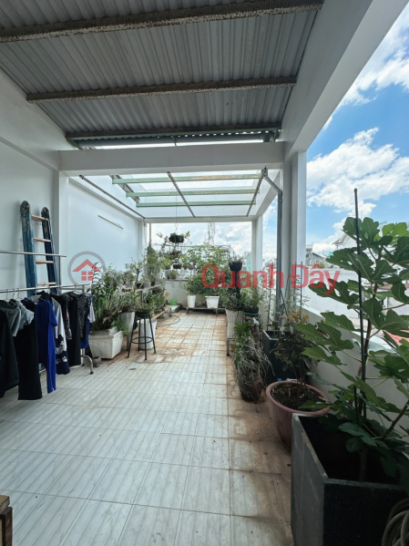 , Please Select | Residential | Sales Listings | đ 11 Billion