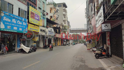Owner urgently needs to sell a house right on Chien Thang street, a rare opportunity, act fast. Area: 30\/42m2, 5 floors, price 10.5 billion VND. _0