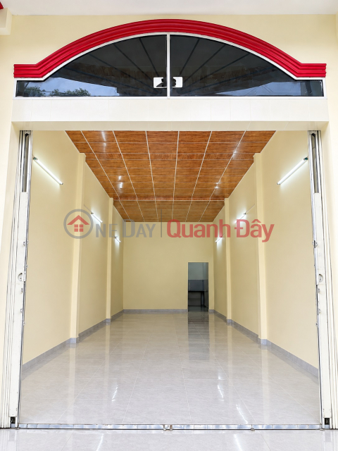 House for rent on Thach Lam street, 72m², 2 floors, 18 million VND - near apartment buildings and intersection. _0