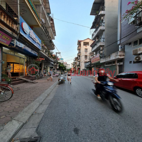 Bán 40m2 đất Bát Tràng Gia Lâm MT 15m ô tô tránh KD đỉnh LH 0989894845 _0