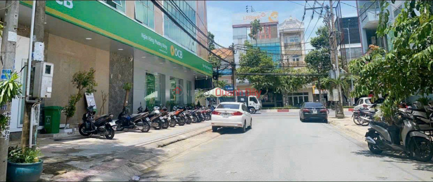 Rare goods, selling corner pairs near OCB bank 8m asphalt road only 12 billion VND Sales Listings