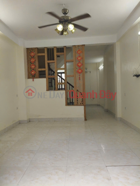 I am the owner and I need 5000 brothers to help me sell the house at group 14 Thach Ban. Vietnam | Sales đ 5.6 Billion