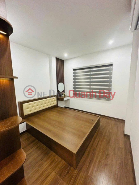 đ 9.9 Billion Only 9.9 billion VND - 35m² x 5 floors - only one unit with elevator - ready to move in - incredibly cheap price - Kim Ma, Ba Dinh, Hanoi