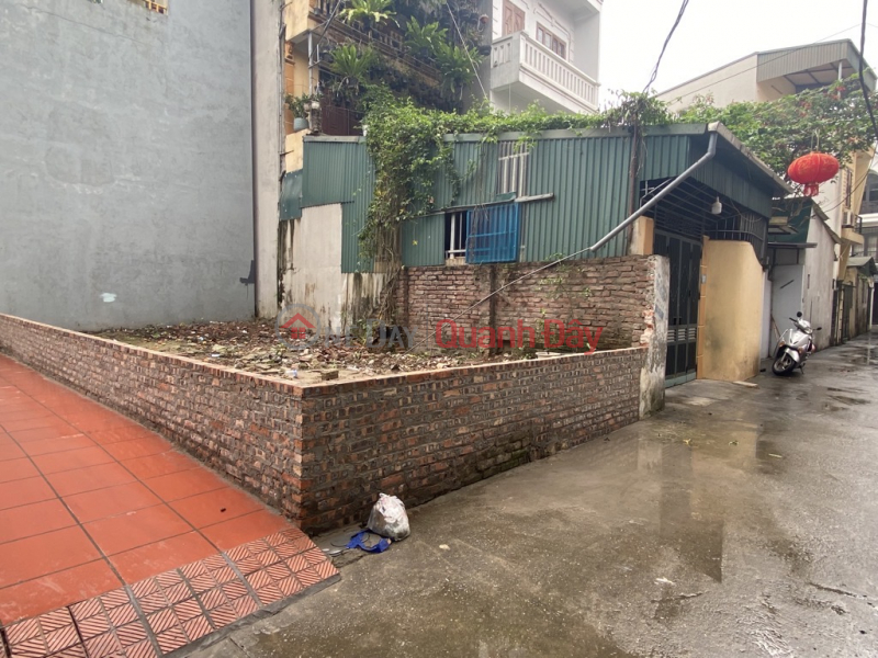 Land for sale in lane 293 Ngoc Thuy, 62m x 5.5m corner lot, small car through, just over 7 million, negotiable. Contact 0936123469, Vietnam | Sales đ 7.8 Billion