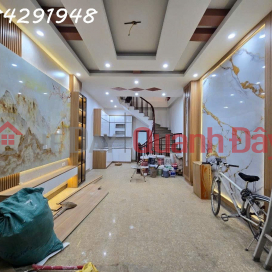 Bán nhà Vũ Tông Phan chỉ 25m ra mặt phố - S 43m 5 tầng - Sổ đỏ nở hậu _0