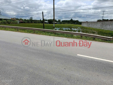 LAND FOR SALE FRONT OF NATIONAL HIGHWAY 22, PRIME LOCATION AT GIA BINH INTERSECTION, TRANG BANG, TAY NINH _0