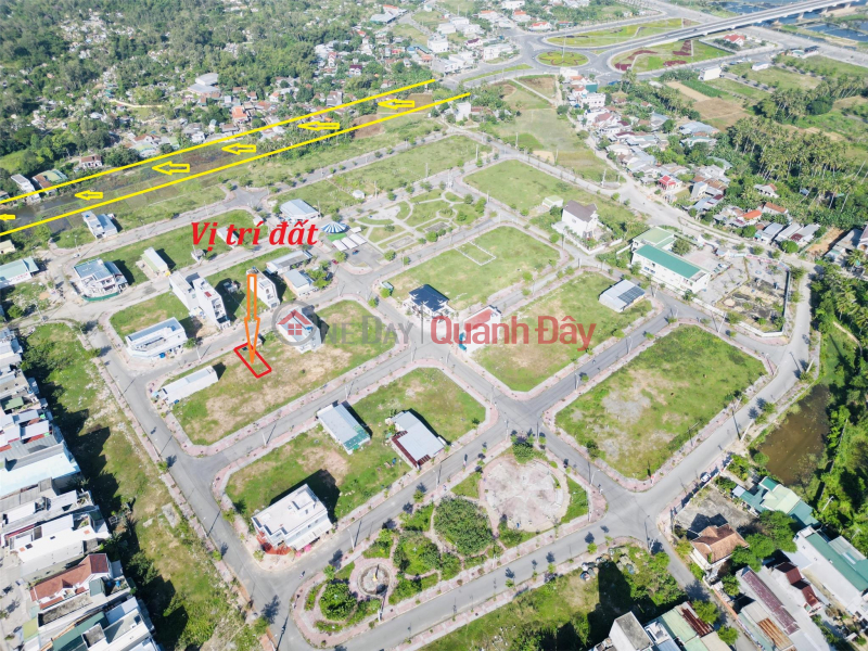 Land for sale in Phu An Khang urban area, owner, West direction, 110m2, SHR price 1,090 million TL Sales Listings