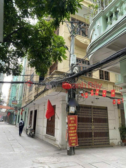 House for rent in alley 147 Tan Mai, 60m2 x 4 floors, 4 rooms, 15 million VND\/month. _0