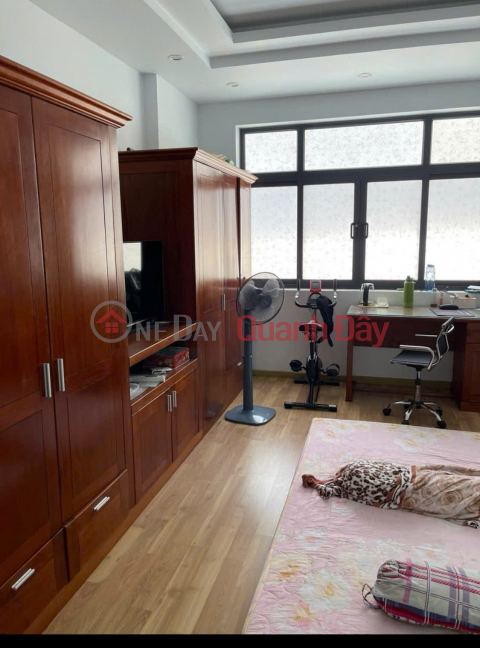 + Bán đất tặng nhà C4 đang kinh doanh, diện tích rộng, mặt tiền đường mỹ đa đông 12, khu phố tây, đối diện _0