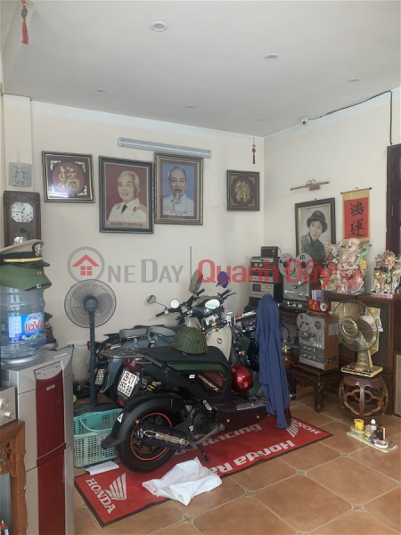 đ 11.3 Billion, Thong Phong Townhouse for Sale, Dong Da District. Book 41m Actual 45m Frontage 9m Slightly 11 Billion. Commitment to Real Photos Description