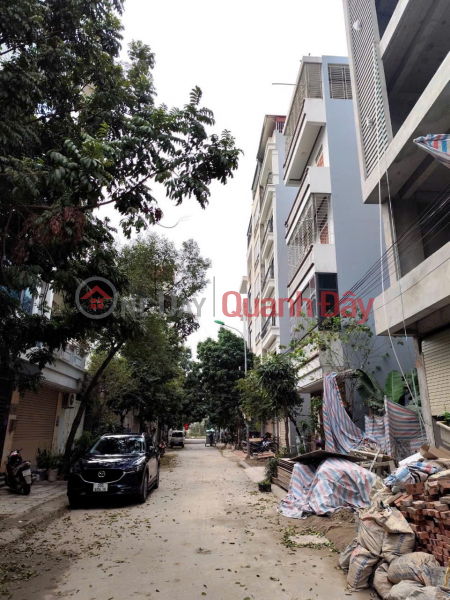 Nhỉnh 17 tỷ có ngay căn Liền Kề Dương Nội Dt 56M Mt 5M Đường 25M Niêm yết bán