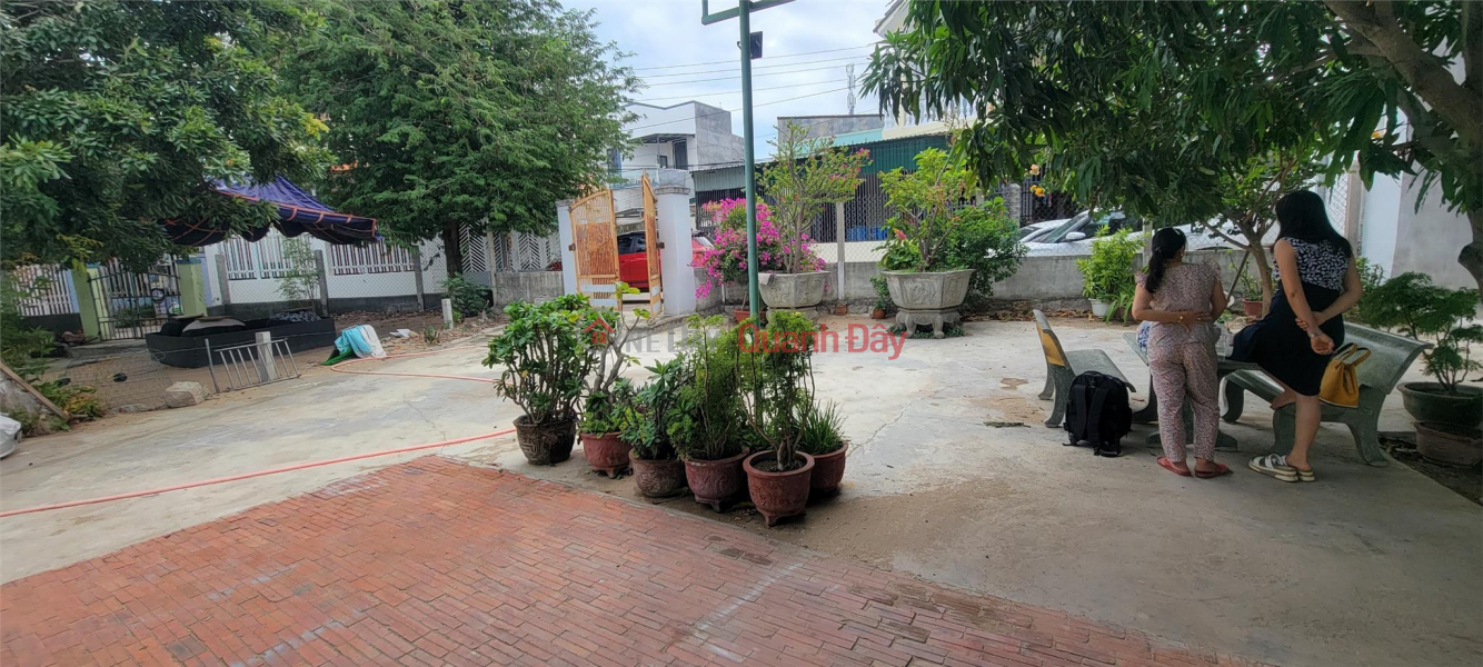 OWNER NEEDS TO SELL QUICK LAND LOT Available House in Phan Rang Thap Cham city, Ninh Thuan province Sales Listings