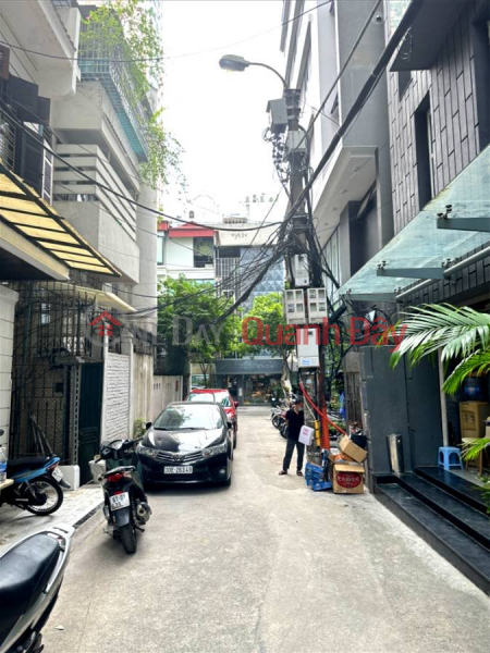 House for sale on Phuong Mai Street, Dong Da District. Book 50m Actual 64m Slightly 18 Billion. Commitment to Real Photos Accurate Description. Sales Listings