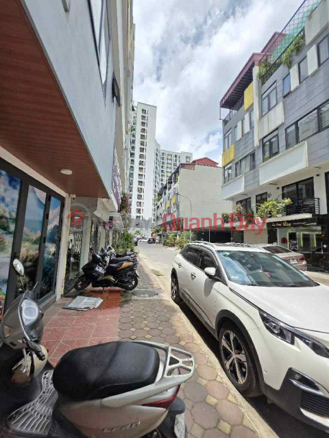 Super product on Long Bien street, 86m x 6 floors, 10m frontage, corner lot, 3 open spaces, open floor for business _0