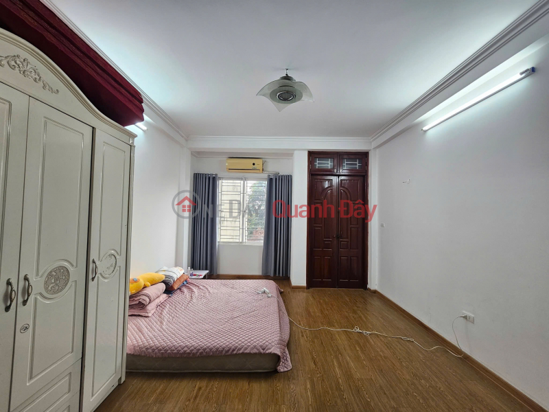 Extremely rare! House for sale in Ly Nam De subdivision, 36m2, 5 floors, slightly over 17 billion VND, car parking available, suitable for business. Vietnam | Sales | đ 17 Billion