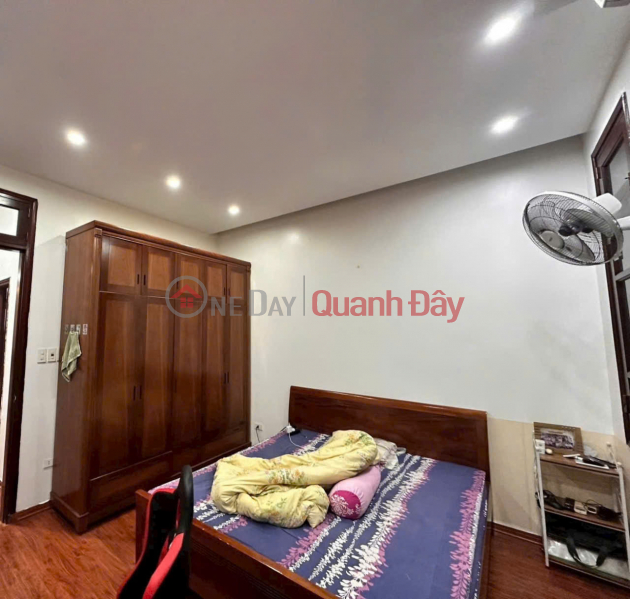  Please Select, Residential, Sales Listings đ 16 Billion