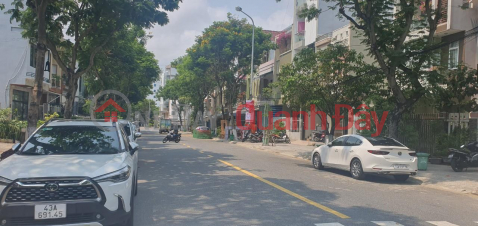 Selling a 2-storey house on Duong Khue street, Da Nang. Beautiful location - 10.5m main road connecting the River to the Sea _0