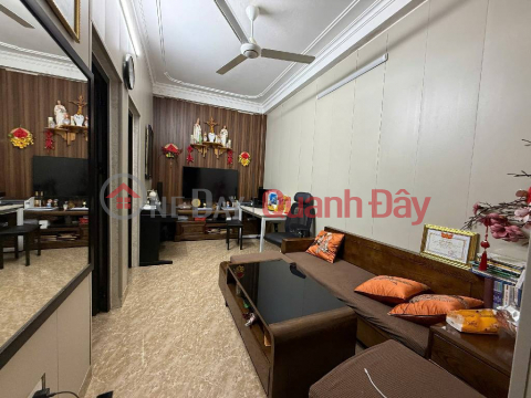 Bán nhà Hào Nam, Đống Đa, ngõ nông 58m2, 5 tầng, Mt 1.5m, chỉ 15.8 tỷ _0