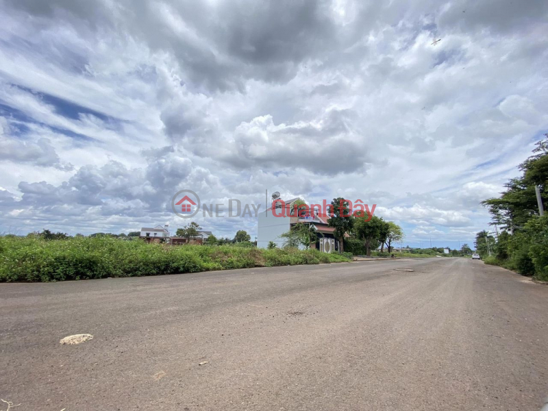 Property Search Vietnam | OneDay | , Sales Listings | Beautiful flat land around many villas and gardens