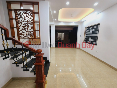 The owner sells Hoang Van Thai's house, 30m2, 5 floors, 4m car park for business, 4.3 billion _0