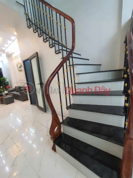 House for sale in Vuong Thua Vu, 40m2 x 5 floors, close to the street - 2 permanently open sides, only 5.2 billion | Vietnam Sales đ 5.2 Billion