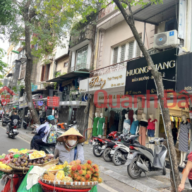 Selling house on Hang Ca street Dt: 64m MT; 3.6m Owner determined to sell land, currently renting 60 million\/month _0