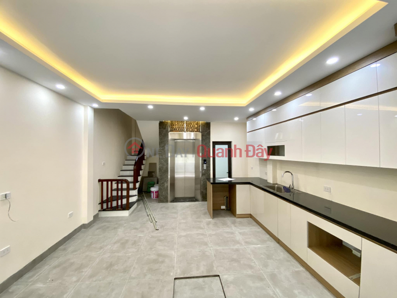 House for sale 37m2 Au Co Street, Tay Ho Garage Car Elevator Import Unmatched business 10.2 Billion Sales Listings