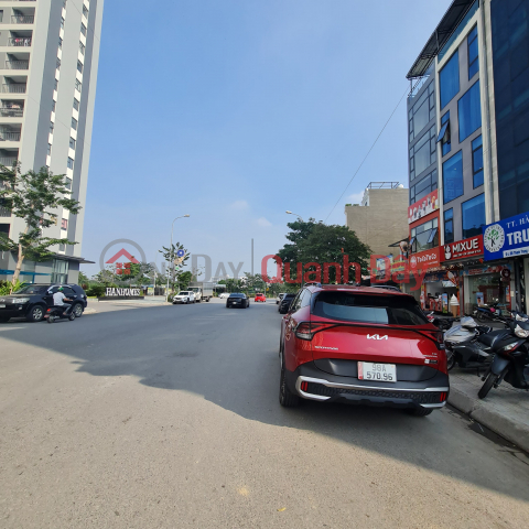 138m2 of 22m street land at Trau Quy, Gia Lam, top business, super airy view. Contact 0989894845 _0
